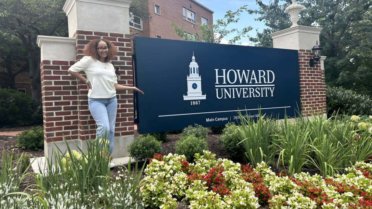 Alumna Niya Mogheeth